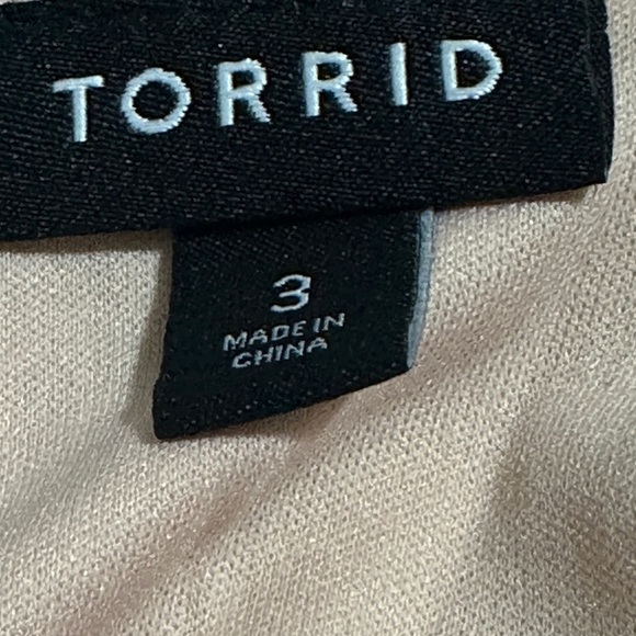 136 Torrid | EUC Blush Pink Floral Studio Knit Skater Dress (size 3X) - Picture 9 of 13